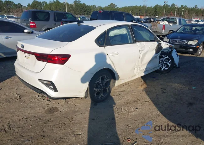 3KPF24AD5ME271923: 44011693