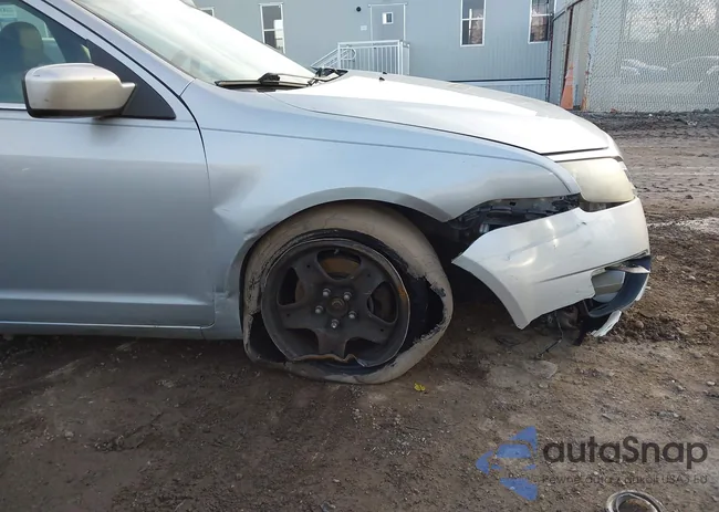 3FAHP0HAXAR152340: 44011712