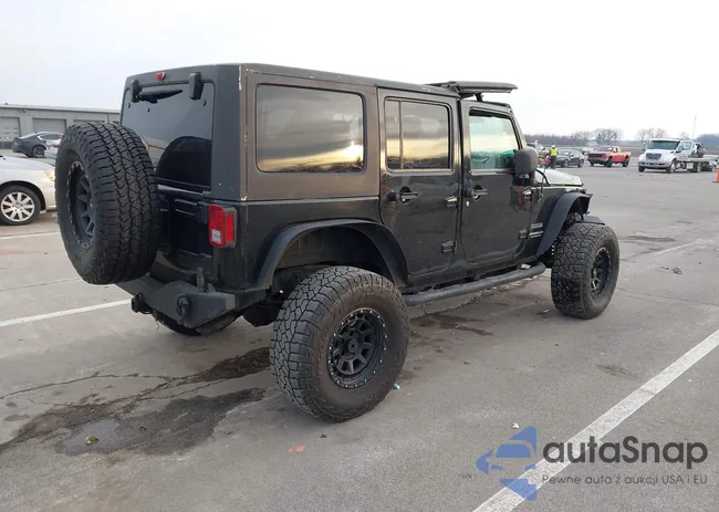 1C4BJWDG6GL132642: 44011770