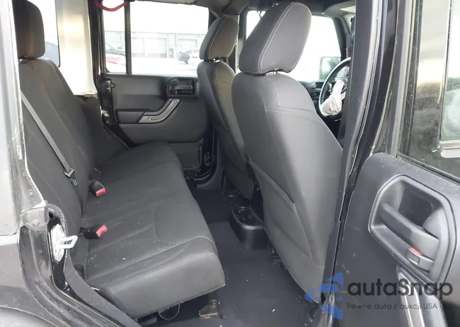 1C4BJWDG6GL132642: 44011770