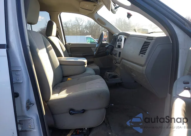 3D7KS28A08G137657: 44011809