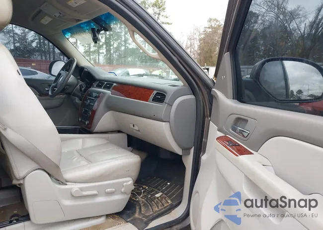 1GNSCBE03BR276988: 44011826