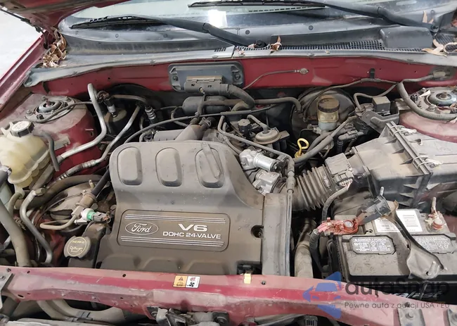 1FMYU02132KA33560: 44011889