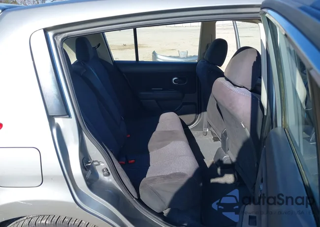 3N1BC1CP4CL371557: 44011904