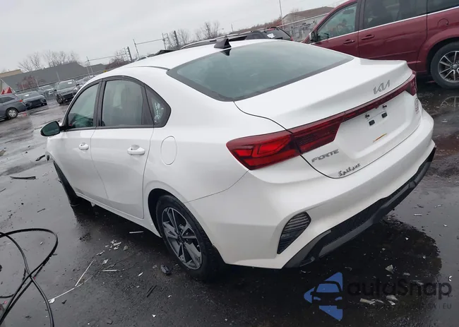 3KPF24AD2PE542876: 44011946