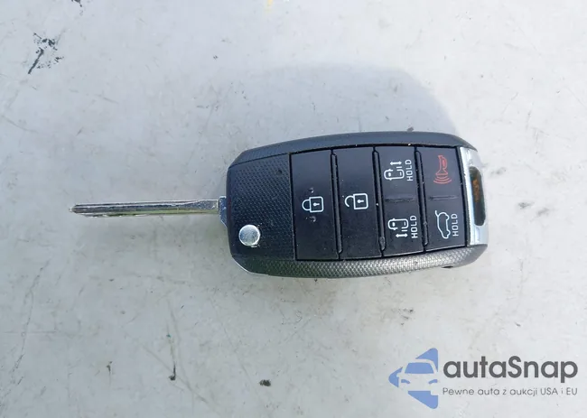 KNDMB5C17J6389120: 44011953