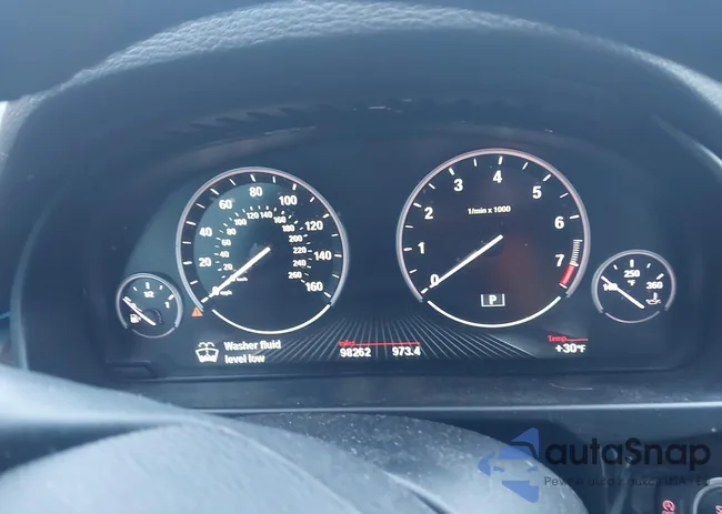 5UXKR0C58G0P26347: 44011959