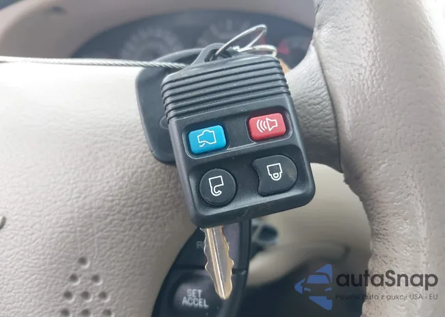 1FAFP42XX4F121117: 44012112