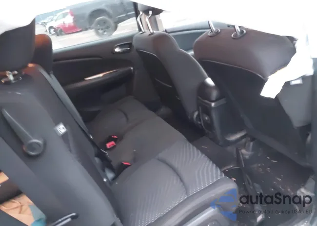 3C4PDDBG3HT520700: 44012155