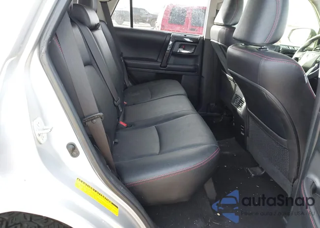 JTEBU5JR3J5516196: 44012168