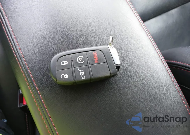 1C4RJFLG7JC204603: 44012216