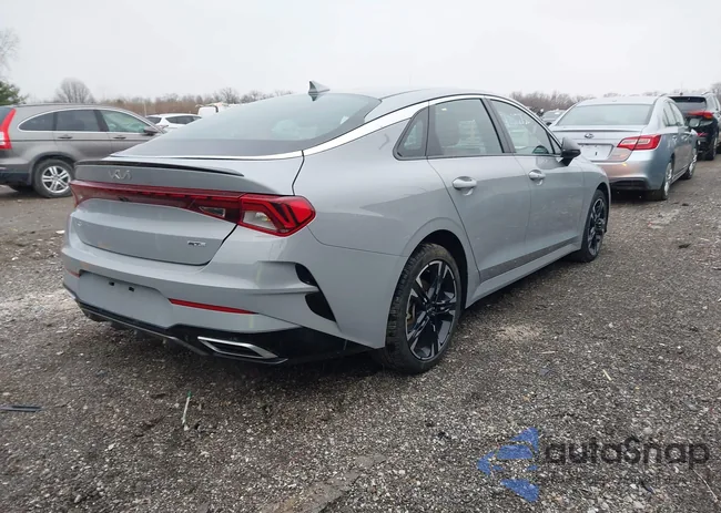 5XXG64J27RG233227: 44012230