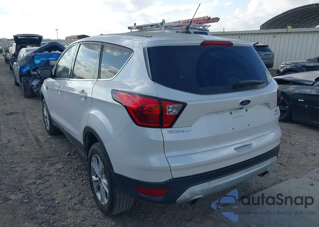 1FMCU0GD0KUB77696: 44012238