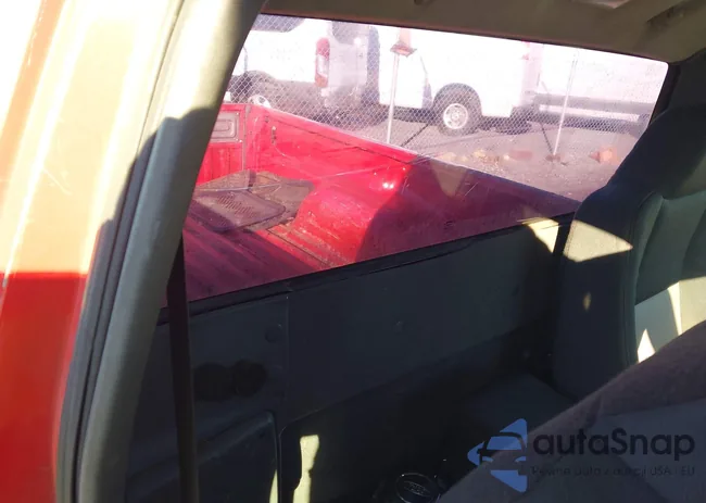 1FTYR10D38PA29447: 44011282