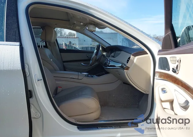 WDDUG8FB6HA313666: 44011295