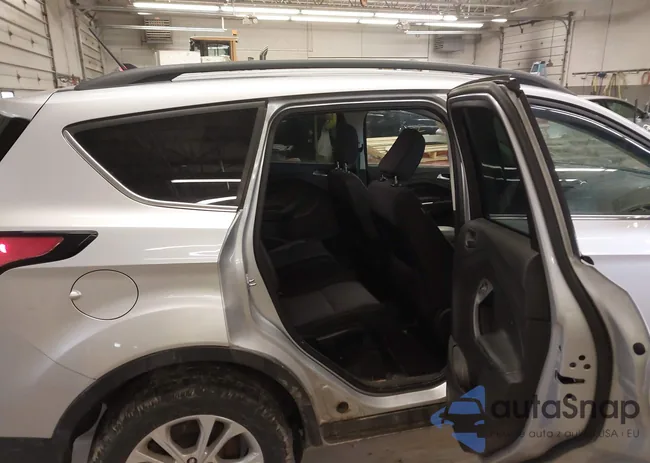 1FMCU9GD4JUA28758: 44011345