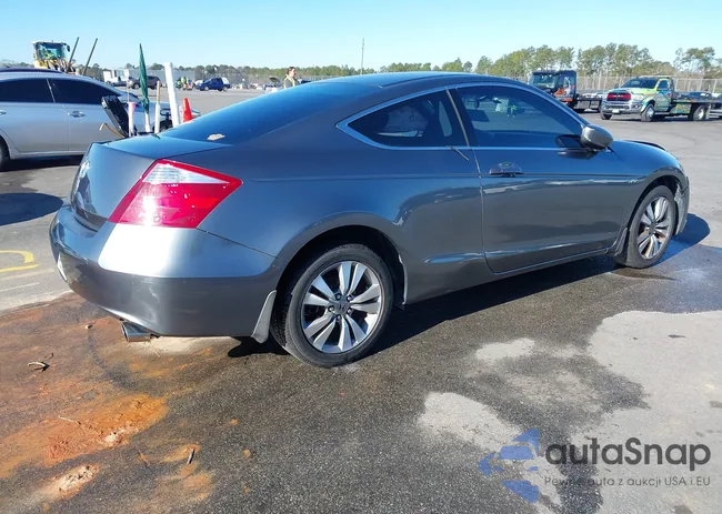 1HGCS12338A021713: 44011380