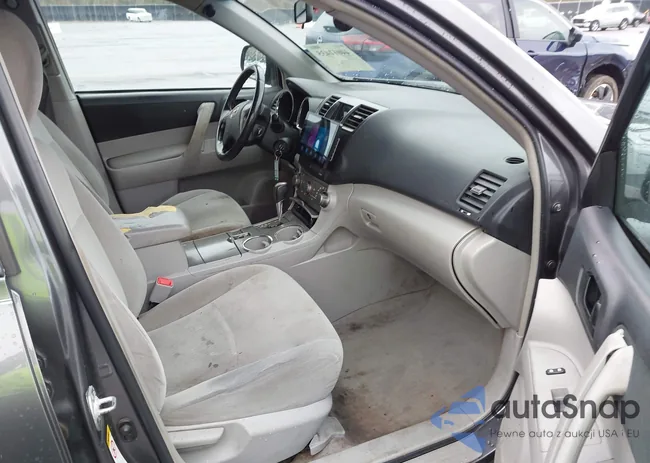 5TDZK3EH2AS018936: 44011435