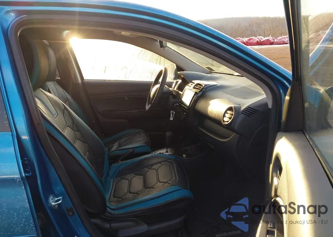 ML32AUHJ7MH007080: 44011442