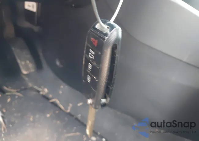 3KPA24AD0LE322947: 44011475