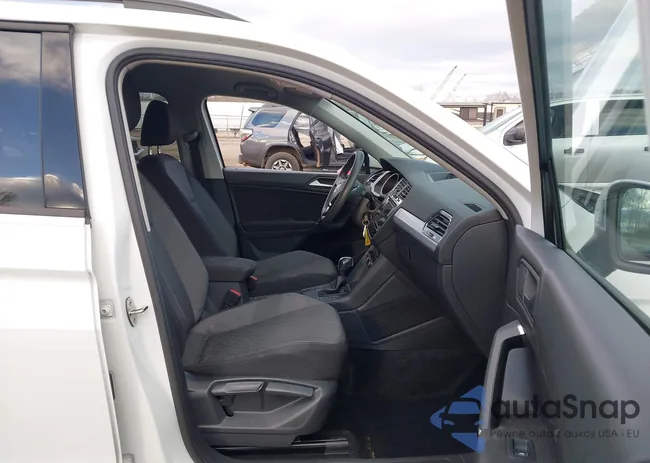 3VV1B7AXXLM101858: 44011487