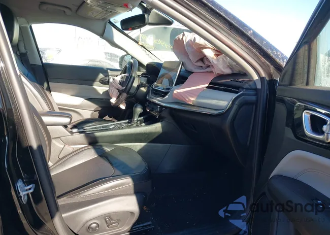 3C4NJDCB0NT192120: 44011491