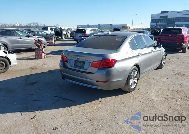 WBAXG5C56DD233570: 44011525