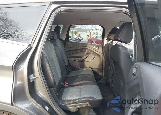 1FMCU9GX8GUB33497: 44011570