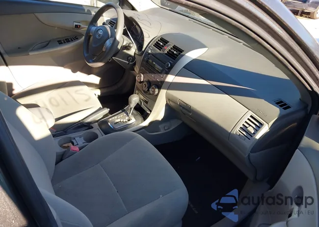 2T1BU4EE5AC328093: 44011599