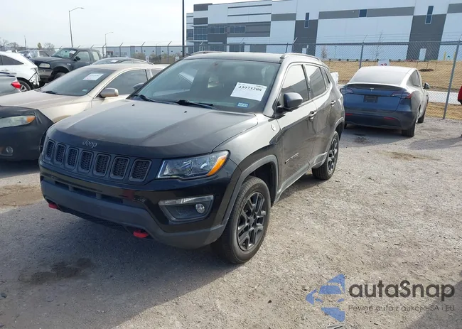 3C4NJDDB8LT184181: 44011605