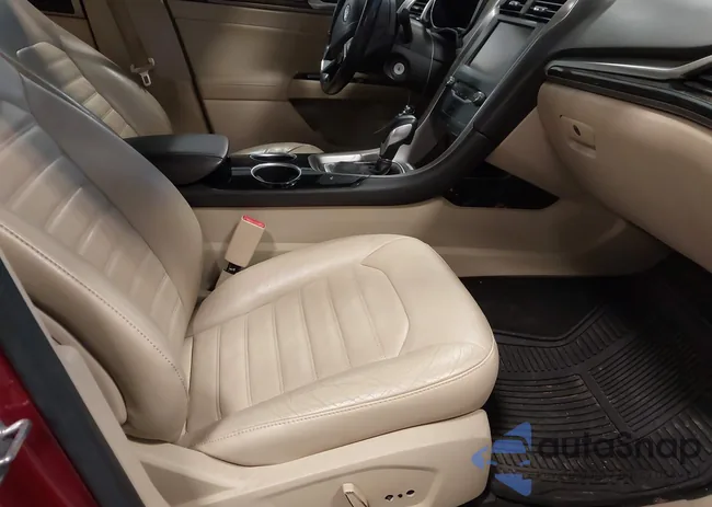 3FA6P0LU6DR166619: 44011619