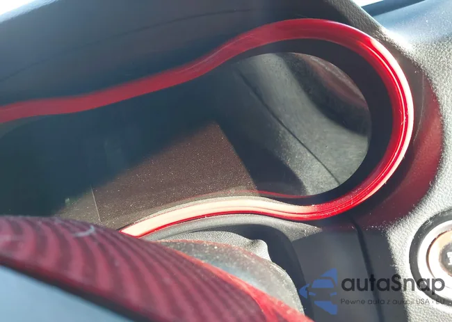 1C4SDJCT2JC312152: 44012692