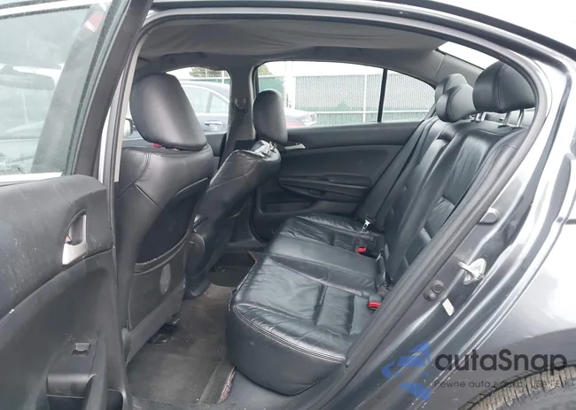 1HGCP2F65CA116116: 44012758