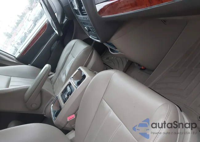 2C4RC1BGXDR802596: 44012827