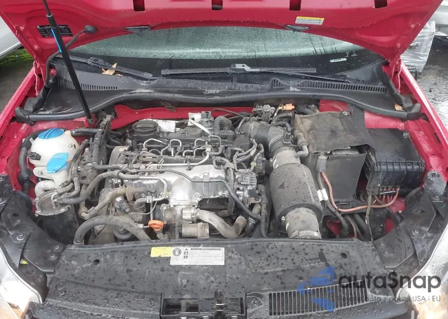 3VWPL8AJ8AM677224: 44012844