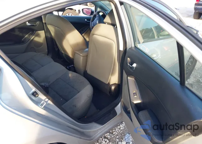 KNAFK4A64G5612954: 44012853