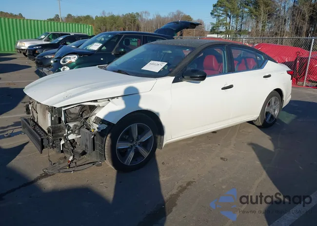 1N4BL4BV4KN300152: 44012871