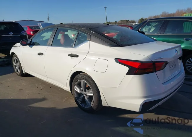 1N4BL4BV4KN300152: 44012871