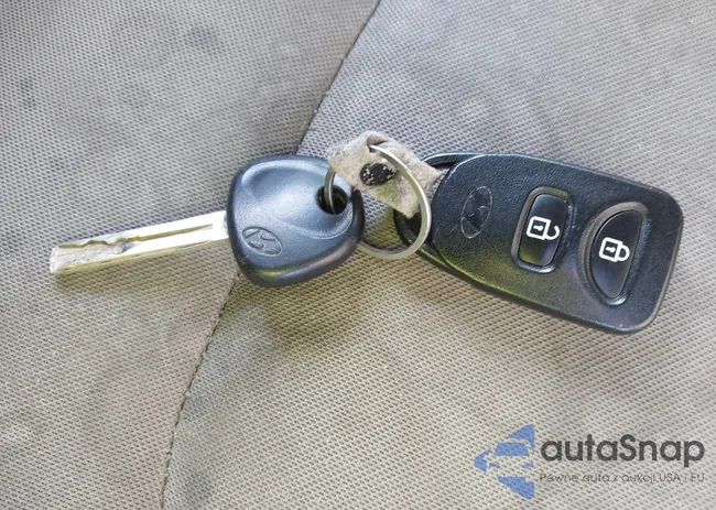 KM8JTCAF9FU031552: 44012886