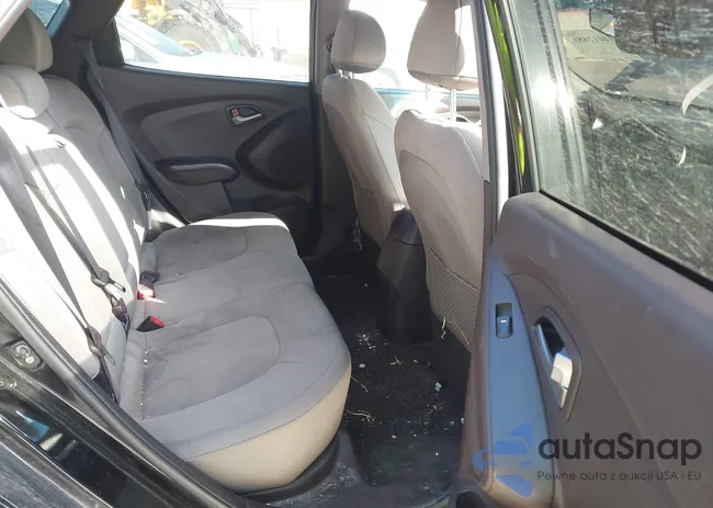 KM8JTCAF9FU031552: 44012886