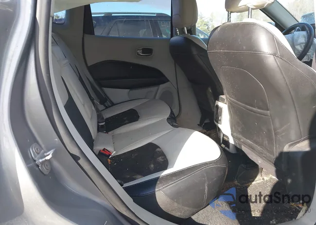 3C4NJDBB8KT834466: 44012910