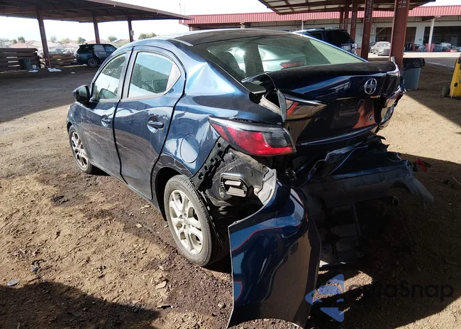 3MYDLBZV8GY121816: 44012922