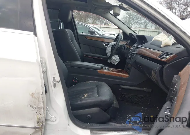 WDDHH8JB4DA769570: 44012944