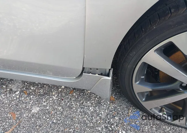 1N4AL3AP9HC279845: 44012978