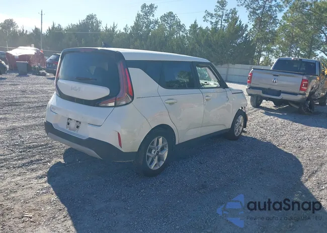 KNDJ23AU8R7232559: 44012985