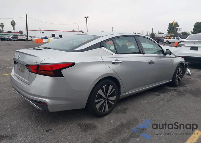 1N4BL4EV4LC153596: 44013064