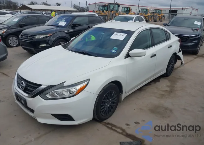 1N4AL3AP5JC472385: 44013164