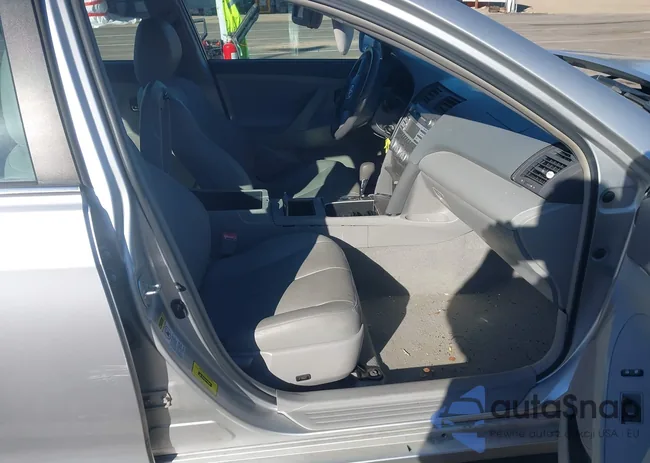 4T4BF3EK8AR045301: 44013165