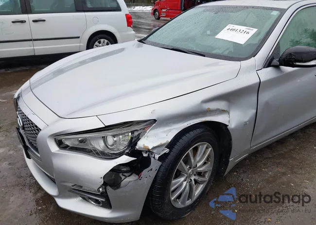 JN1BV7AR1FM423643: 44013216