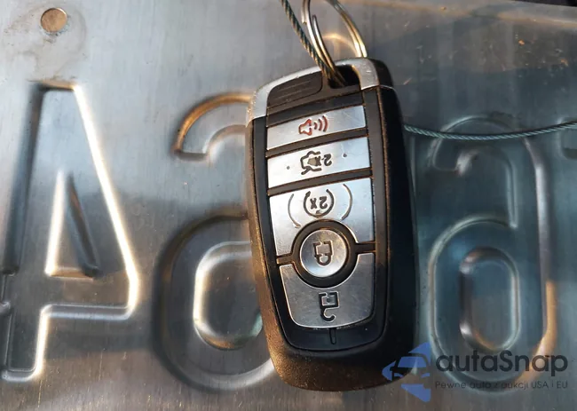 2FMPK3J8XHBC63052: 44012261